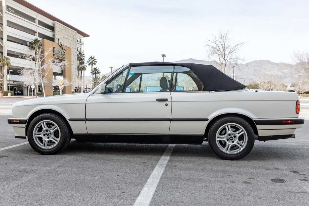1992 BMW E30 3 Series - Image 4 of 31