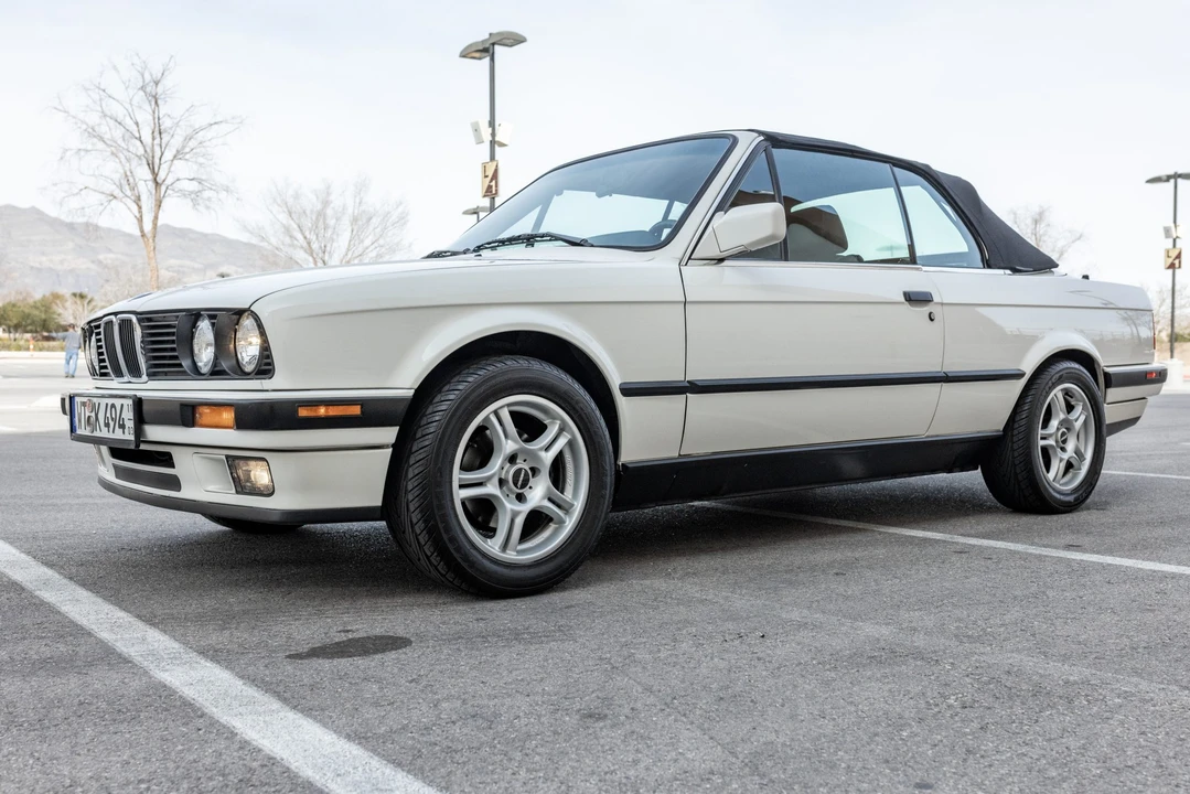 1992 BMW E30 3 Series - Image 2 of 31