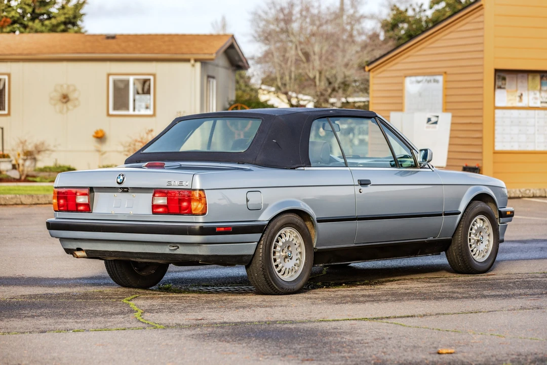 1992 BMW E30 3 Series - Image 13 of 31