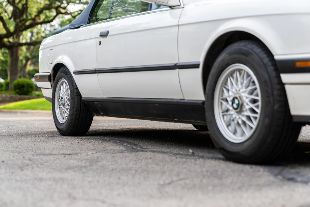 1992 BMW E30 3 Series - Image 17 of 31