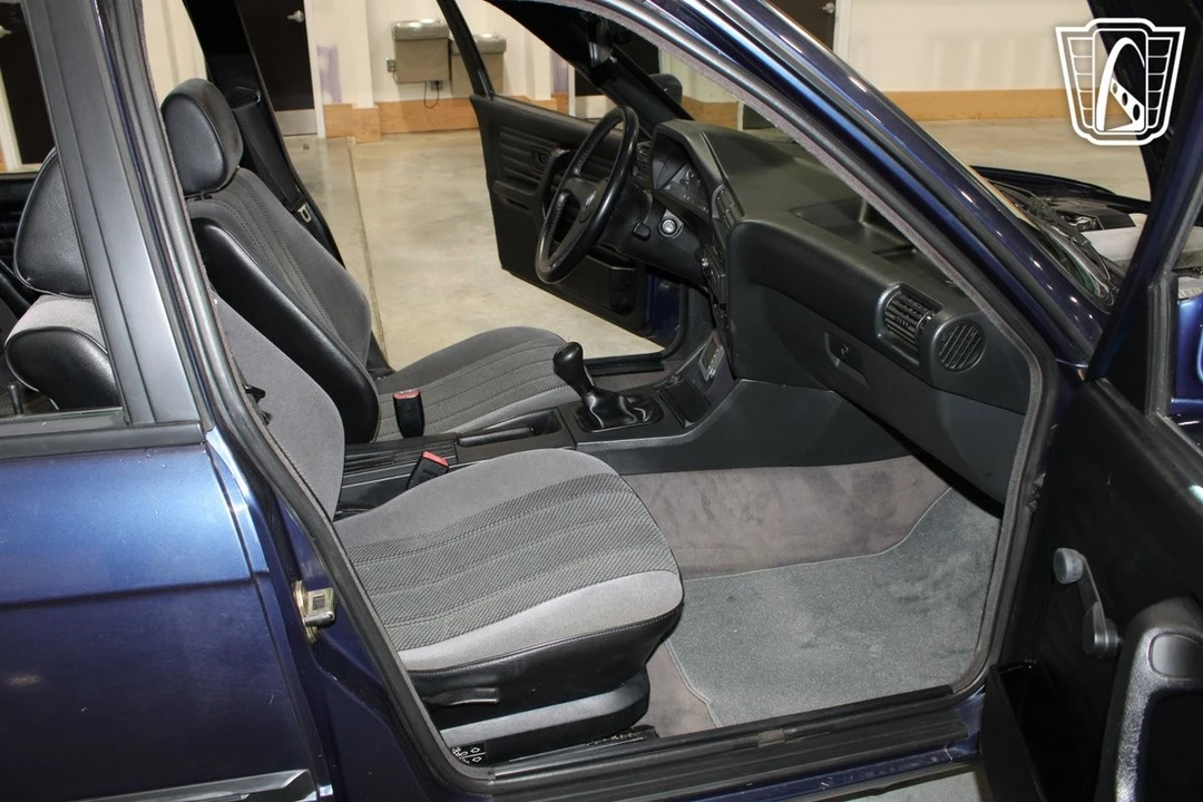 1992 BMW E30 3 Series - Image 8 of 12