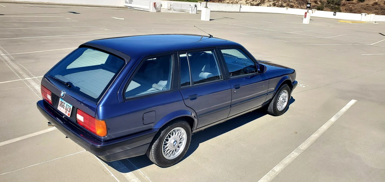 1992 BMW E30 3 Series - Image 11 of 31