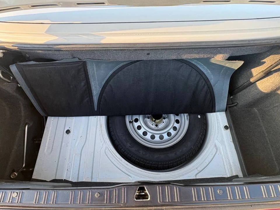 1992 BMW E30 3 Series - Image 9 of 11