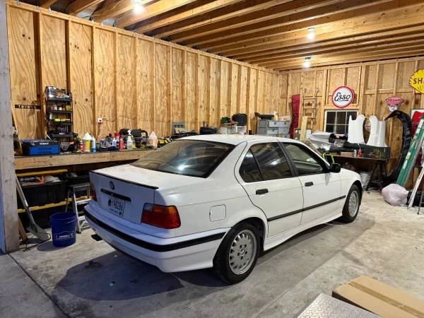 1992 BMW E36 3 Series - Image 2 of 10