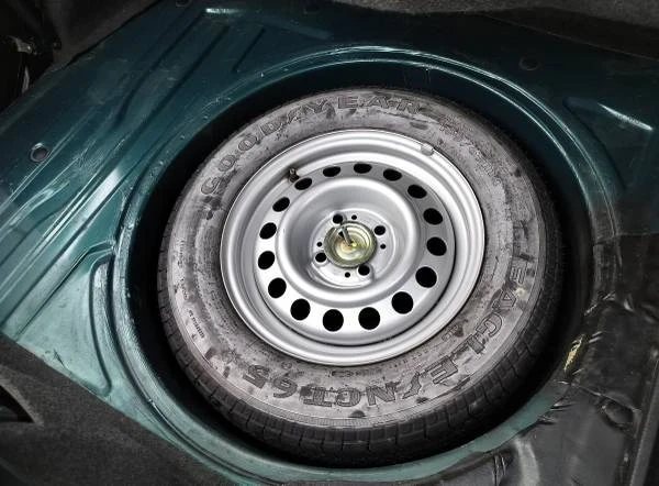 1992 BMW E30 3 Series - Image 14 of 15