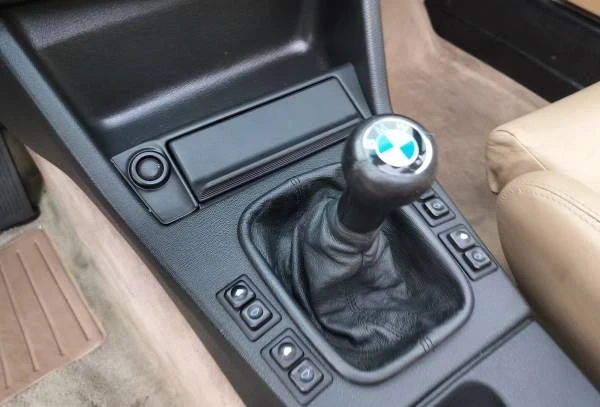 1992 BMW E30 3 Series - Image 9 of 15