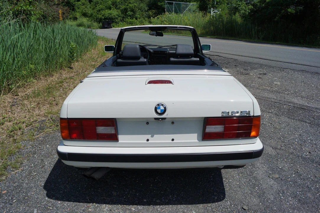 1992 BMW E30 3 Series - Image 11 of 31