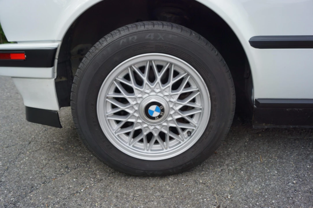 1992 BMW E30 3 Series - Image 30 of 31