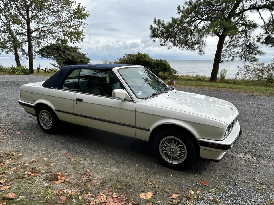 1992 BMW E30 3 Series - Image 11 of 31