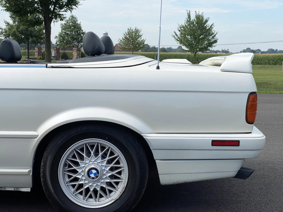 1992 BMW E30 3 Series - Image 30 of 31