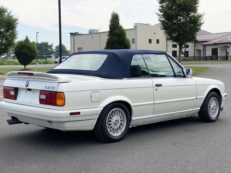 1992 BMW E30 3 Series - Image 9 of 31