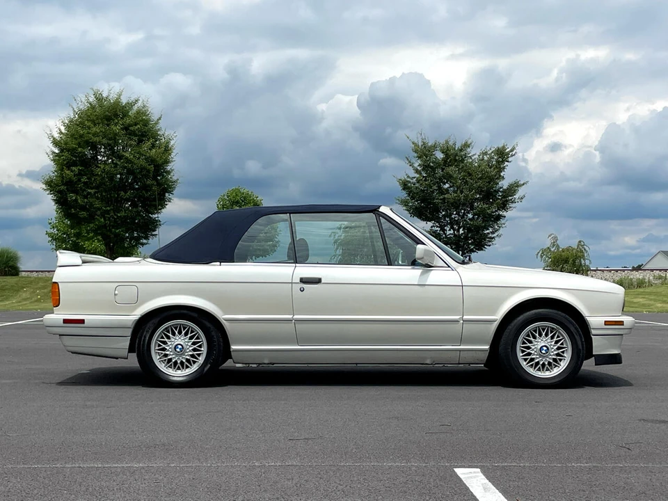 1992 BMW E30 3 Series - Image 10 of 31