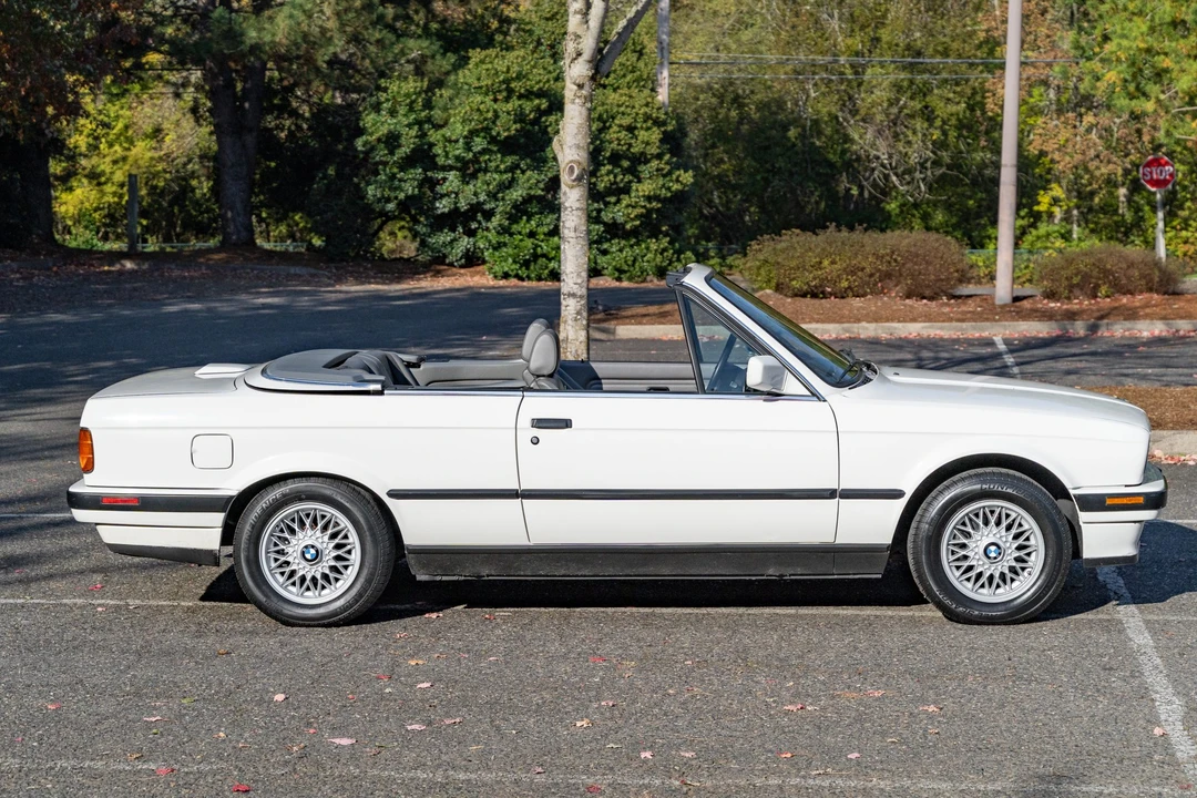 1992 BMW E30 3 Series - Image 11 of 31