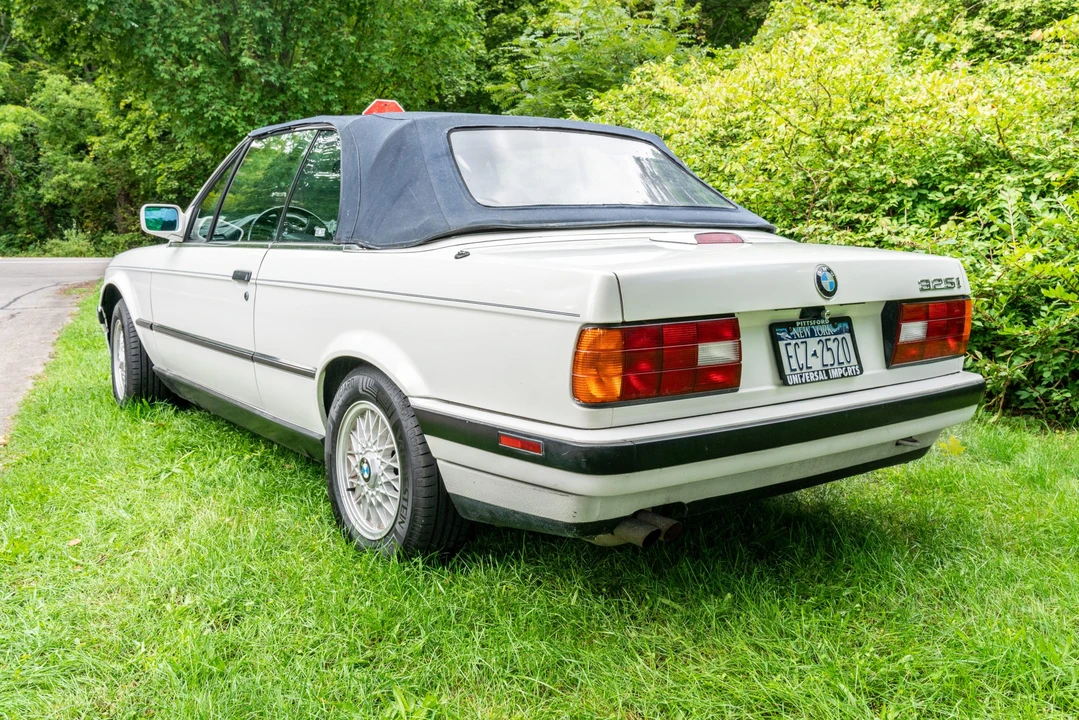 1992 BMW E30 3 Series - Image 8 of 31