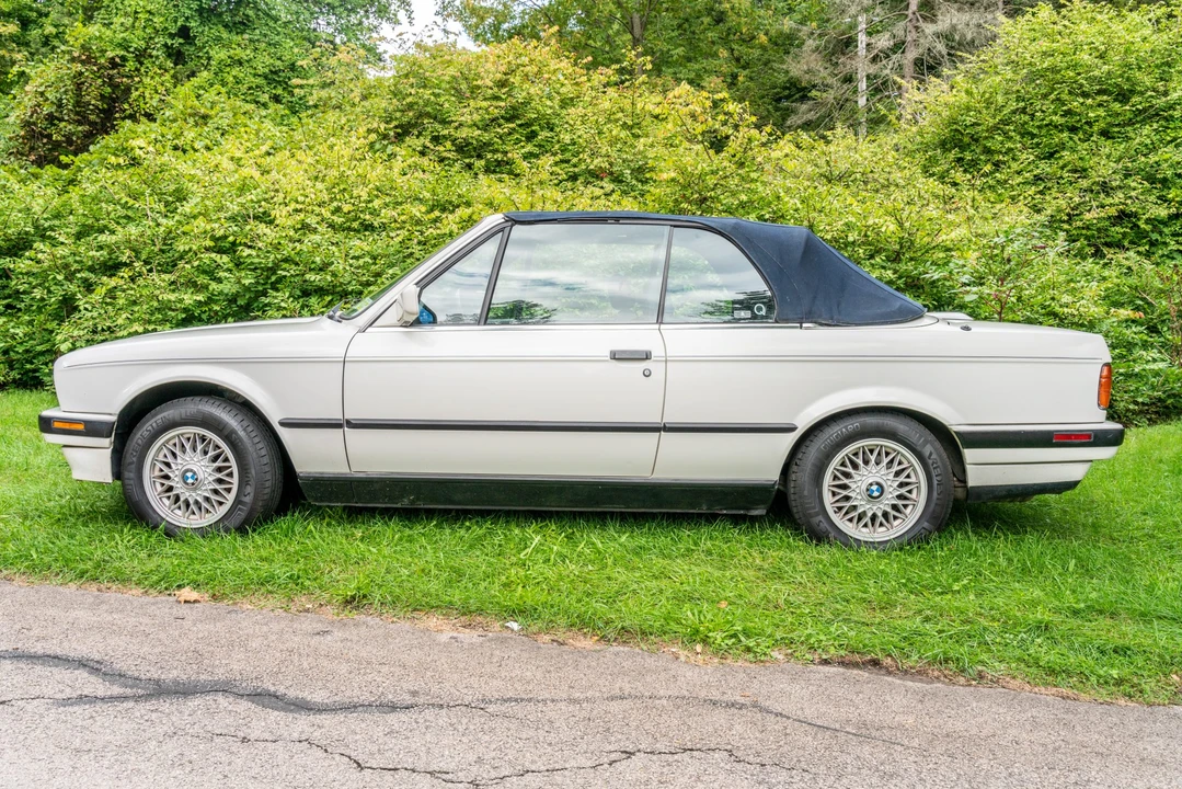 1992 BMW E30 3 Series - Image 7 of 31