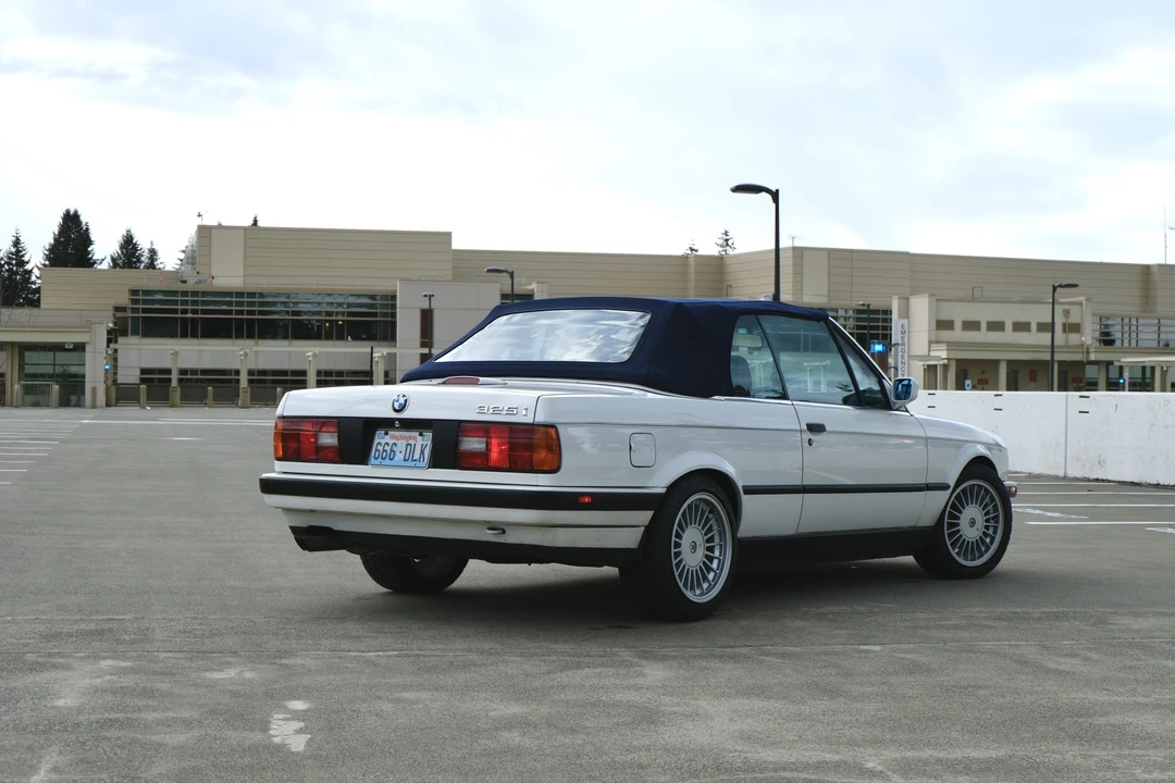 1992 BMW E30 3 Series - Image 10 of 31