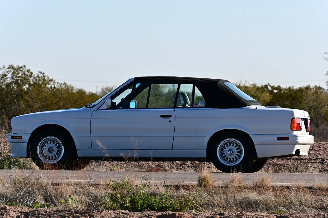 1992 BMW E30 3 Series - Image 11 of 31