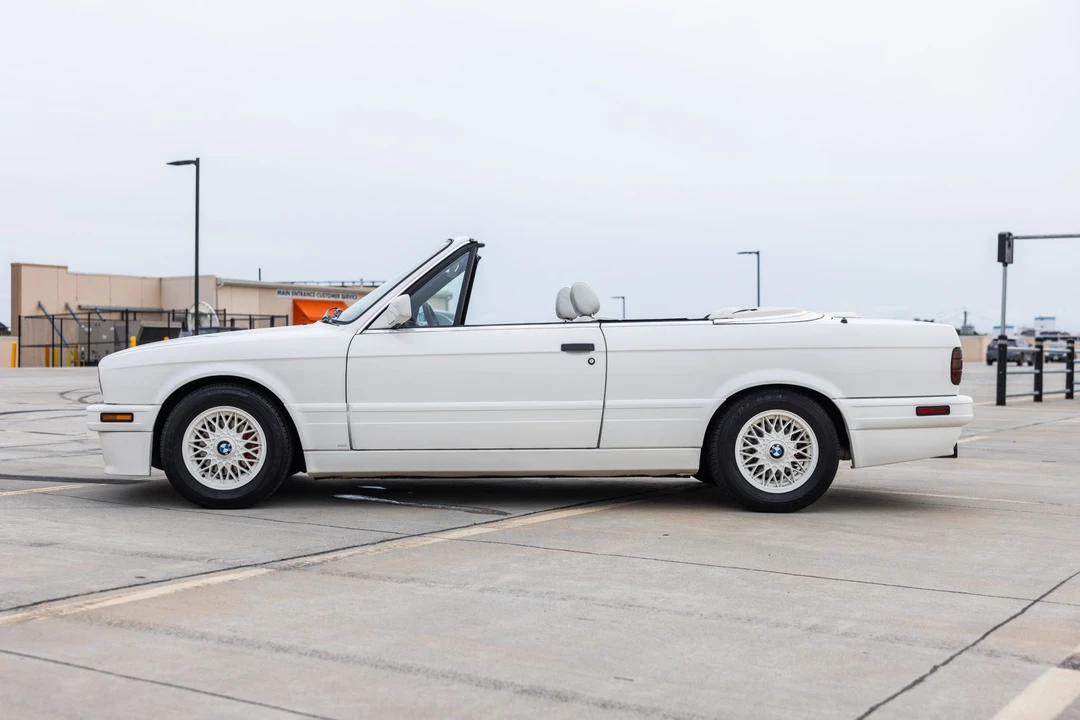 1992 BMW E30 3 Series - Image 9 of 31