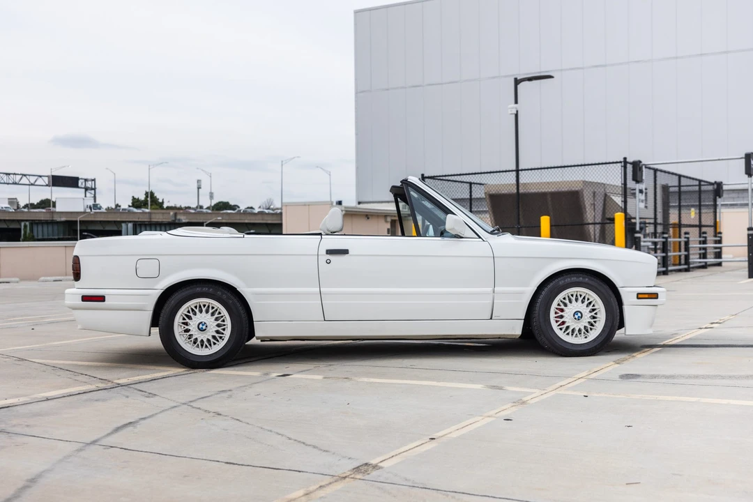 1992 BMW E30 3 Series - Image 5 of 31