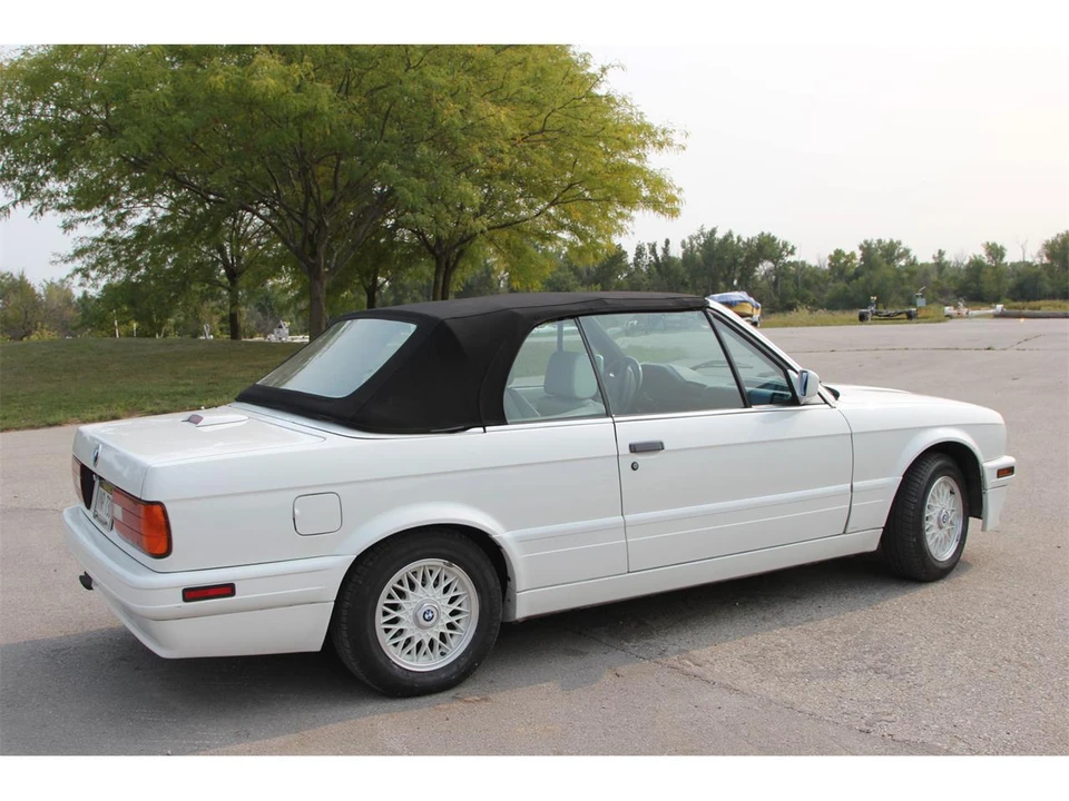 1992 BMW E30 3 Series - Image 11 of 31