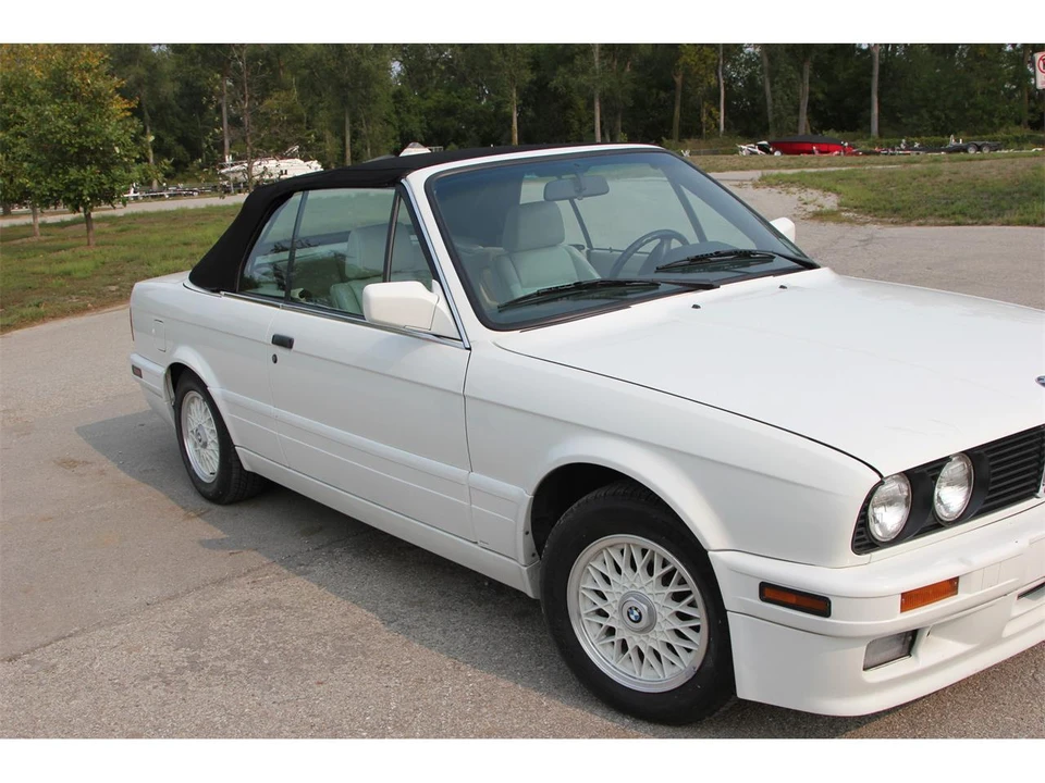1992 BMW E30 3 Series - Image 13 of 31