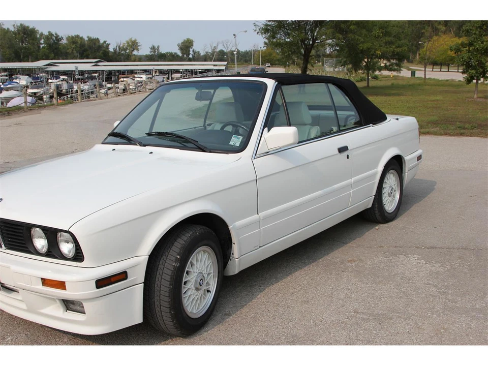 1992 BMW E30 3 Series - Image 17 of 31