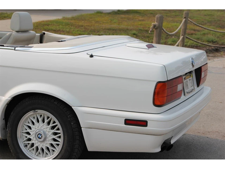 1992 BMW E30 3 Series - Image 27 of 31