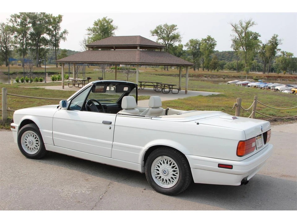 1992 BMW E30 3 Series - Image 28 of 31