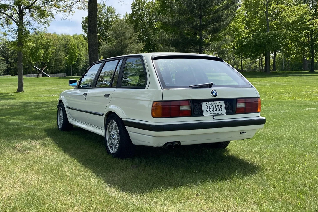 1992 BMW E30 3 Series - Image 10 of 16
