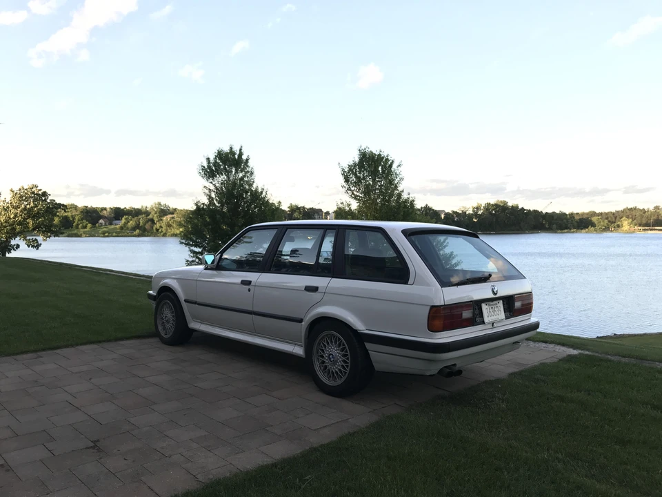 1992 BMW E30 3 Series - Image 9 of 16