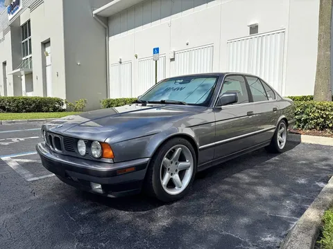 1992 BMW 5 Series 525i Sedan 4D