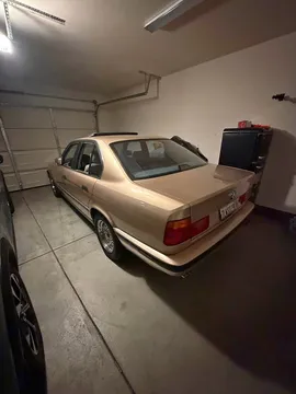 1992 BMW 5 Series 525i Sedan 4D