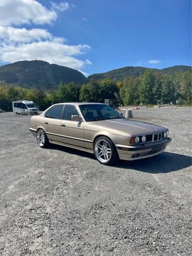 1992 BMW 5 Series 525i