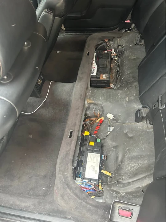 1992 BMW E32 7 Series - Image 14 of 16