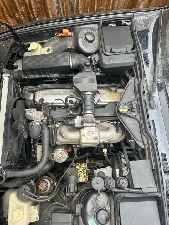 1992 BMW E32 7 Series - Image 5 of 16