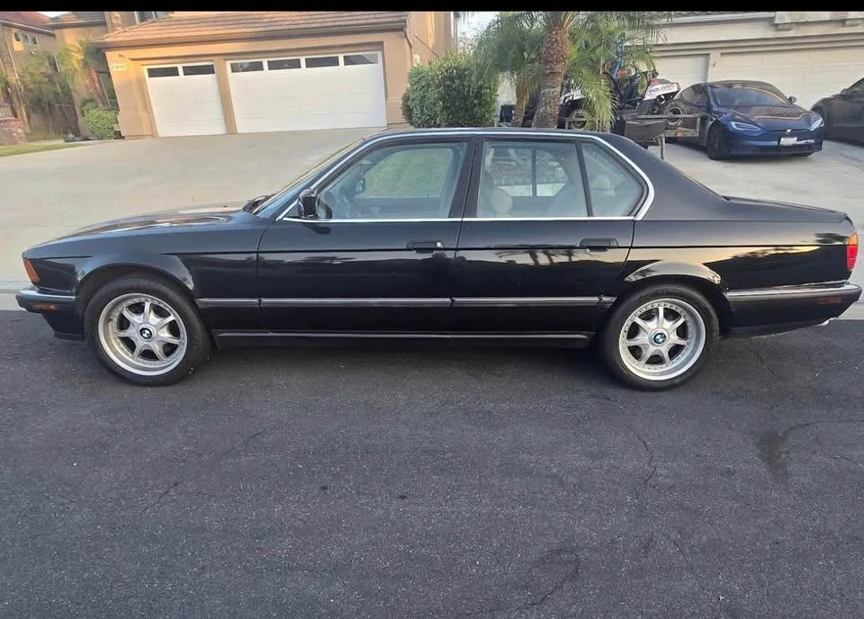 1992 BMW E32 7 Series - Image 14 of 15