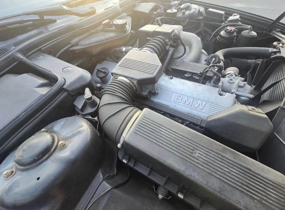1992 BMW E32 7 Series - Image 11 of 15