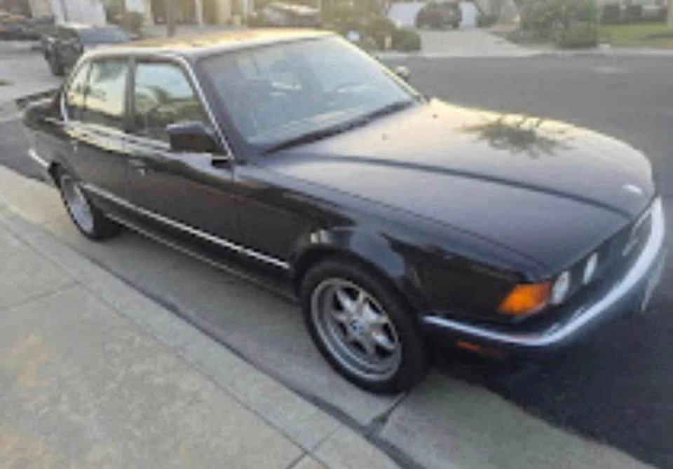 1992 BMW E32 7 Series - Image 13 of 15