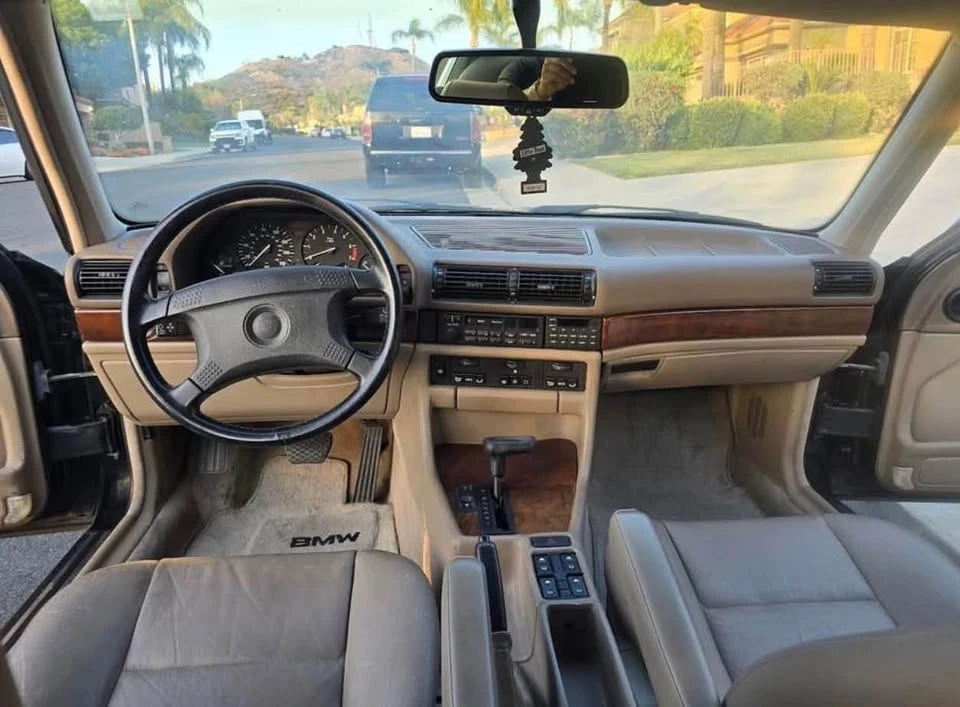 1992 BMW E32 7 Series - Image 8 of 15