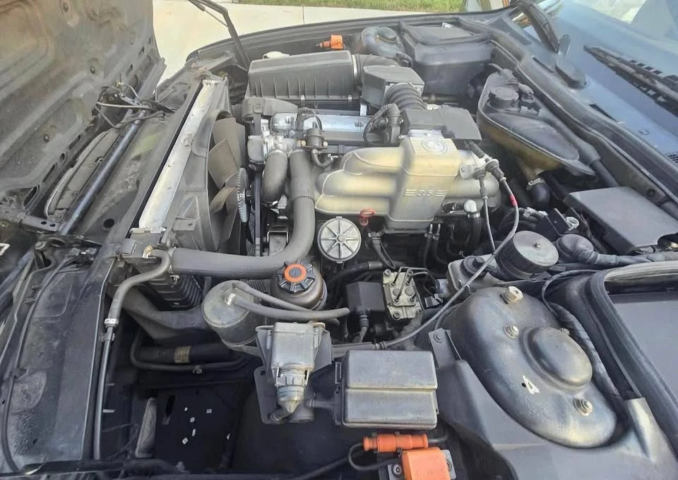 1992 BMW E32 7 Series - Image 10 of 15