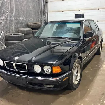 1992 BMW 7 Series 750iL