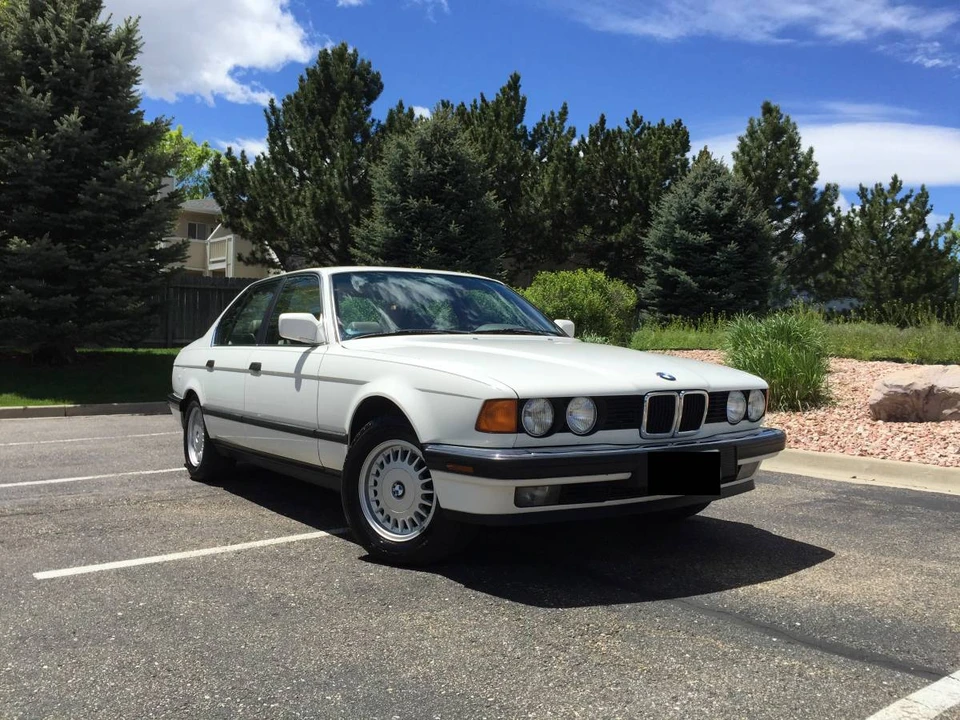 1992 BMW E32 7 Series - Image 2 of 15