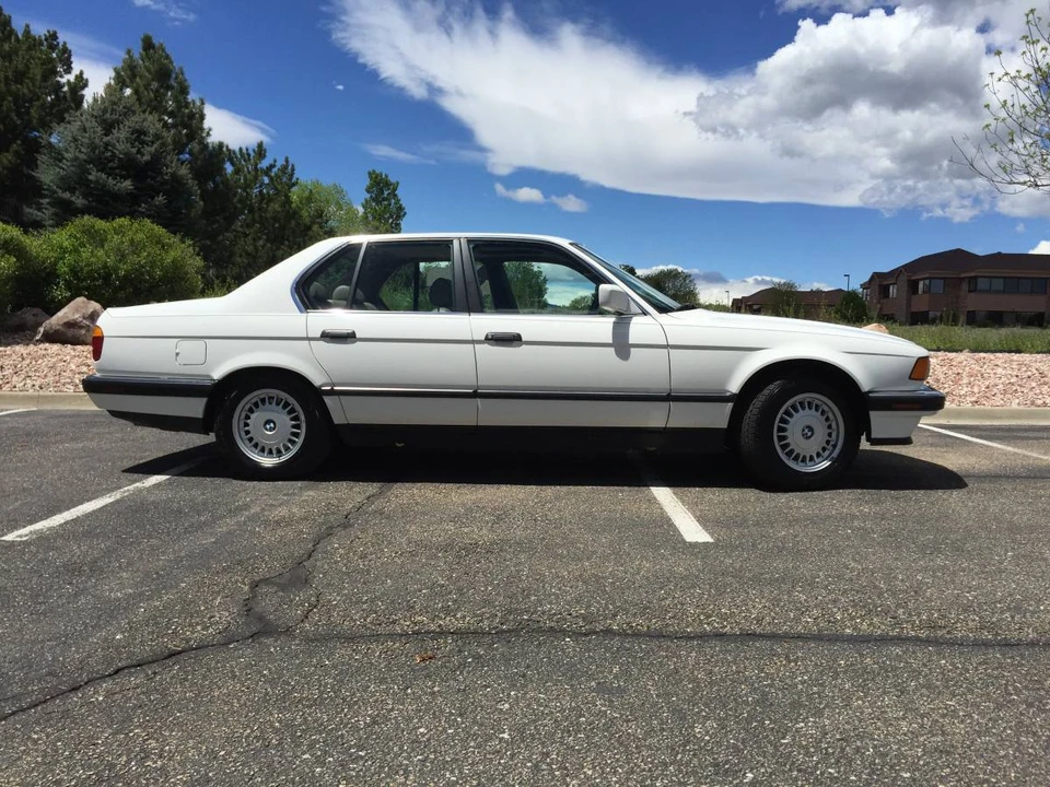 1992 BMW E32 7 Series - Image 5 of 15