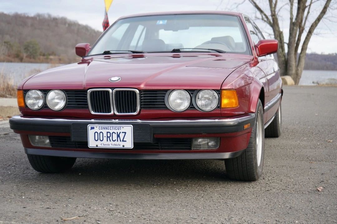 1992 BMW E32 7 Series - Image 2 of 31