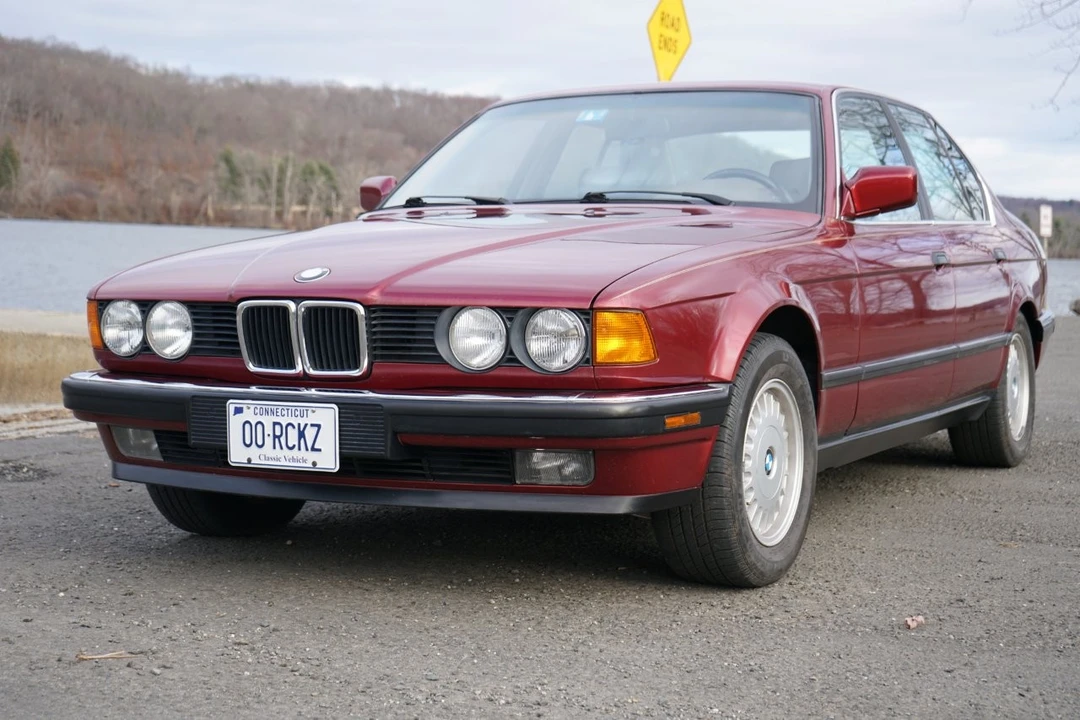1992 BMW E32 7 Series - Image 3 of 31