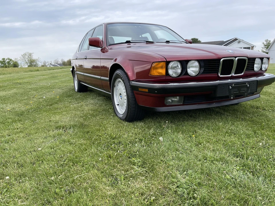 1992 BMW E32 7 Series - Image 24 of 31