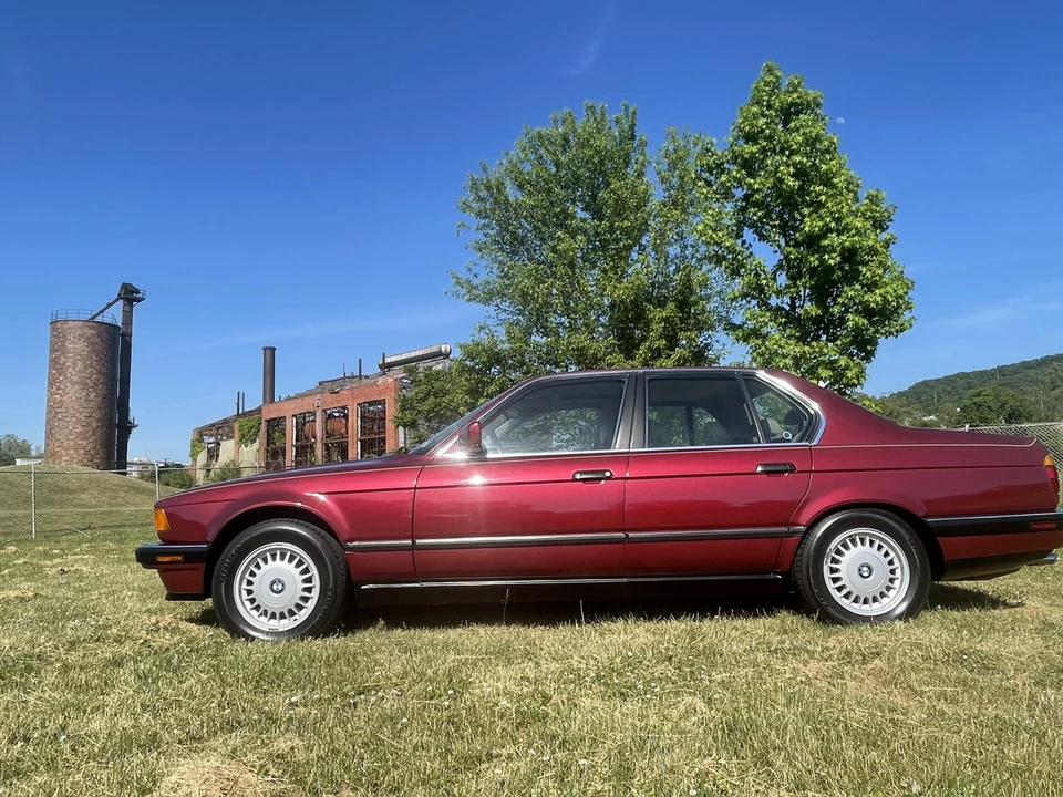 1992 BMW E32 7 Series - Image 12 of 31