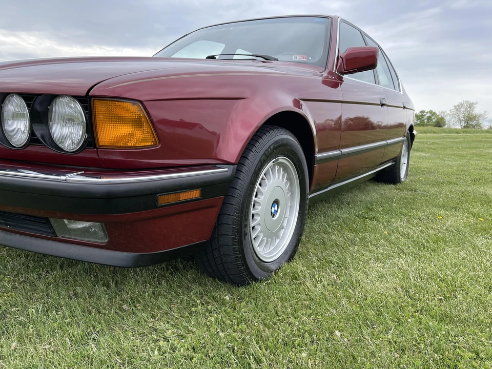 1992 BMW E32 7 Series - Image 30 of 31