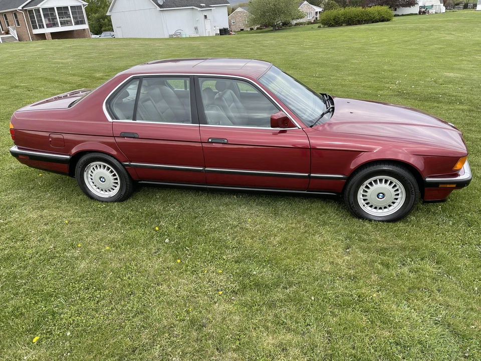 1992 BMW E32 7 Series - Image 22 of 31