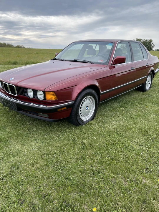 1992 BMW E32 7 Series - Image 9 of 31